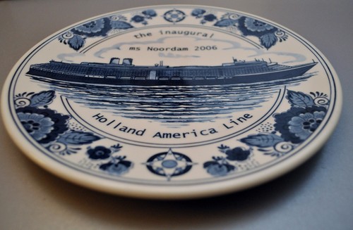 Delft Plate Holland America Cruise Ship 2006 Noordam Inaugural 9-1/2" Blue MIB - Picture 3 of 8