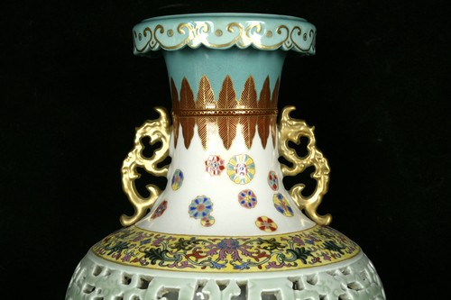 12.6"Qing dynasty yongzheng mark Porcelain colour enamels flower double ear Vase - Picture 5 of 9