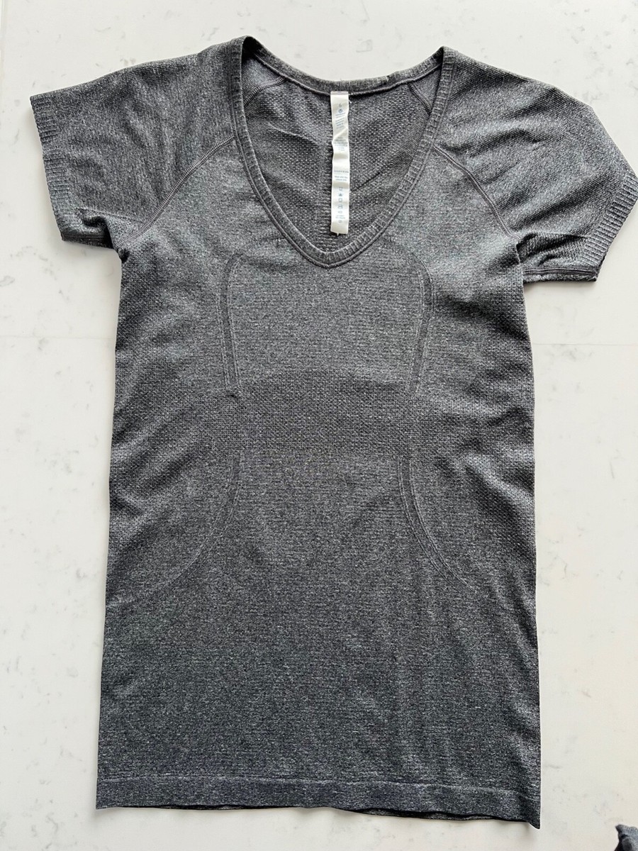 lululemon Swiftly 半袖　グレー Lululemon Swiftly Tech Short Sleeve 2.0 *Race Length