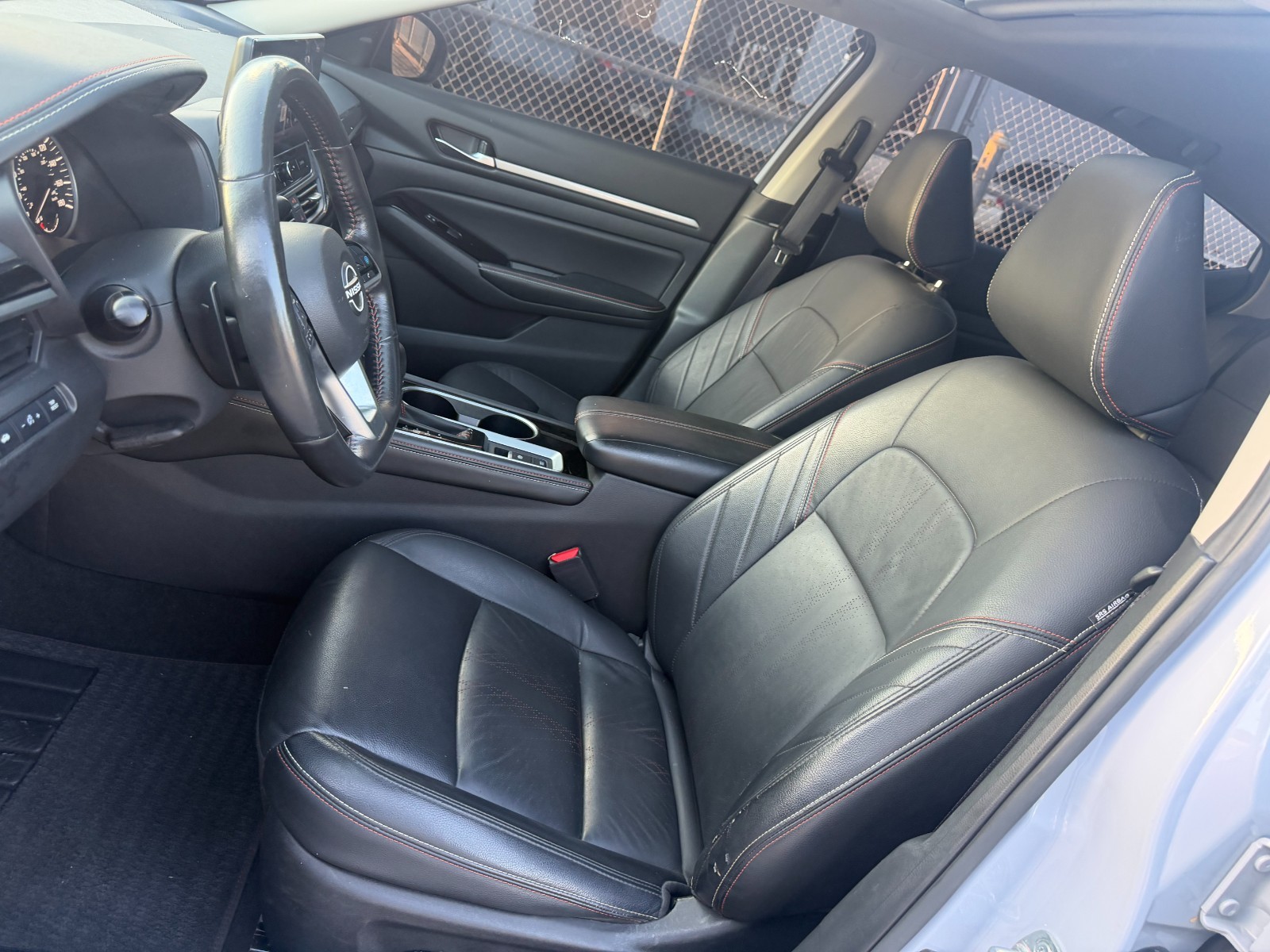 Nissan Altima - Image 20