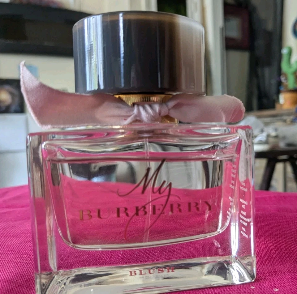 Perfume en spray para mujer My Burberry 3,0 oz Foto 3 de 3
