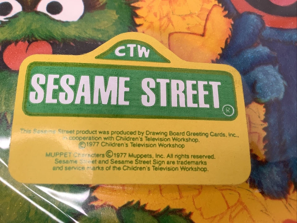 Новые из старых запасов винтажные тарелки на день рождения Улица Сезам 2 штуки 8 штук 1977 девять дюймов - Изображение 4 из 4