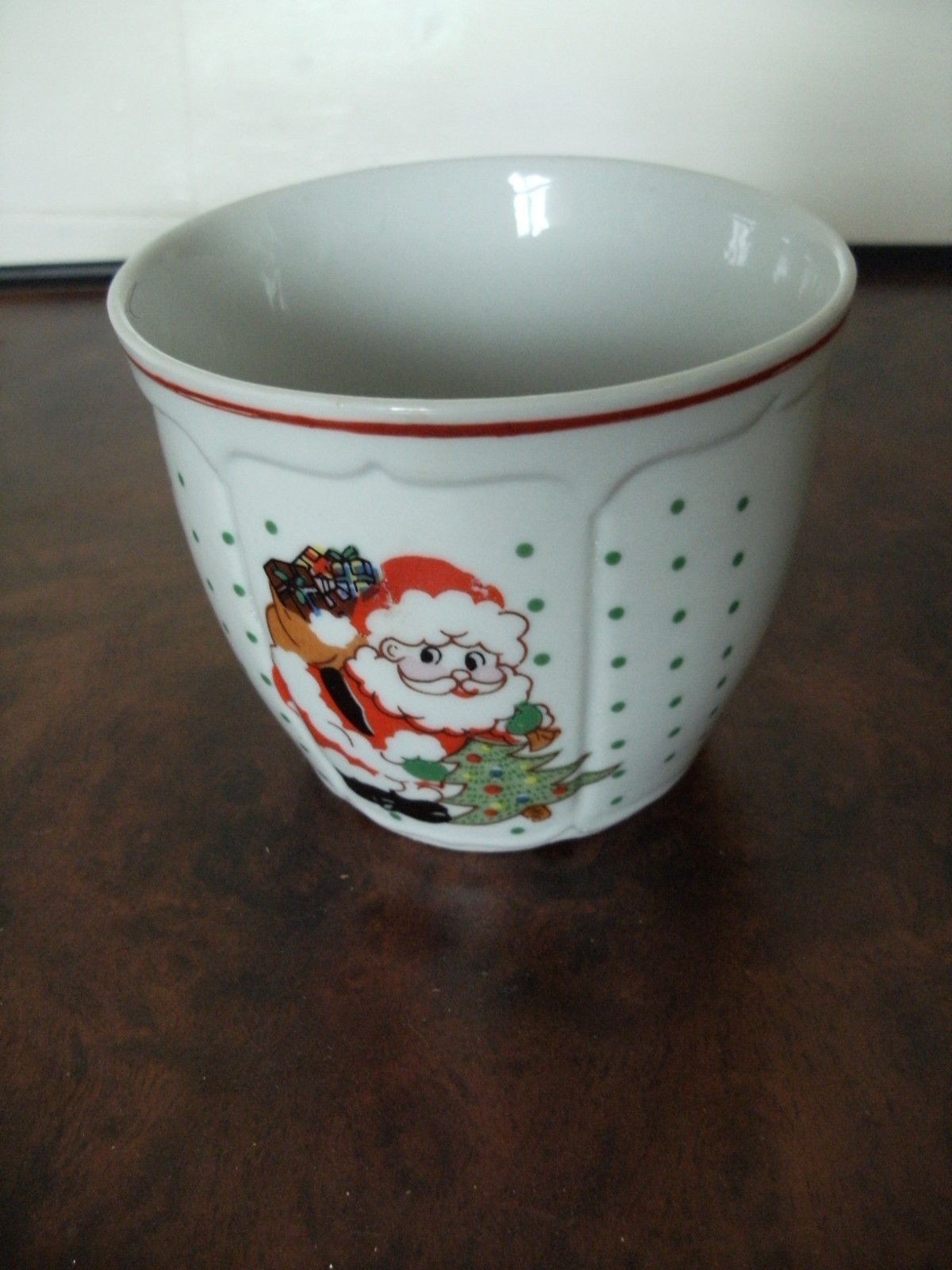 2 pots ceramique decoration Noel  - etat neuf -  sapin + pere noel