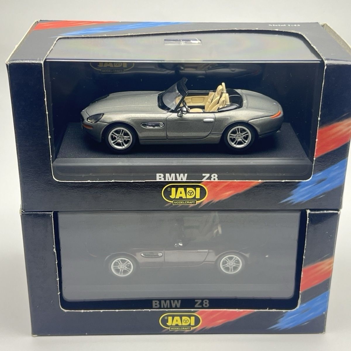 Jadi 1/43 Z8 Gray Diecast Convertible Car Model w/Removable Roof