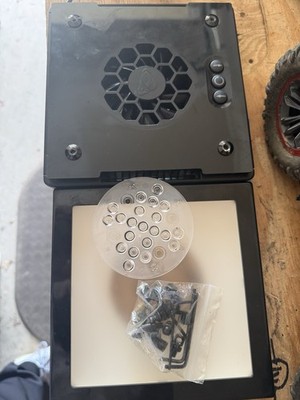 Radion XR15 G4 Led Light (NO POWER SUPPLY TESTED WORKING)