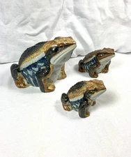 Vintage Japan Hirado Ceramic Toad Frog Figurines Set of Three – 9, 6,& 4 ¾ "