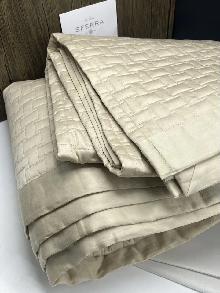 Colcha SFERRA Sampietrini Completa/Rainha Cobertura Algodão Cetim 96x100”, Areia $650 - Imagem 2 de 4