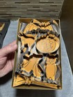 Trick Or Treat 1950s Halloween Metal Cookie Cooky Cutters Set Of 6 Vtg Complete  — photo 2