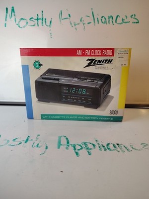 Vtg Zenith Z8000 AM/FM Cassette Clock Radio Green LED Battery Backup Movie Prop