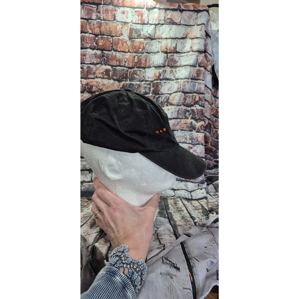 Sombrero de terciopelo negro Harley Davidson vintage talla 7 3/8 escudo bordado usado en excelente estado Foto 2 de 3