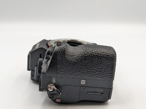 Sony Alpha a7 II 24.3MP Mirrorless Digital Camera Body ILCE7M2/B y175 - Picture 16 of 18