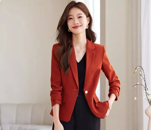 Blazer élégant Cabi Femme - Charbon Noir, Boutons Noirs, Taille S, Très Bon état