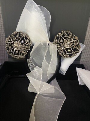 Disney VERA WANG - LIMITED RELEASE*** MICKEY EARS White Tulle and veil Vera Wang Bride and Groom Collection on Disney Store — EXTRA  main image 3
