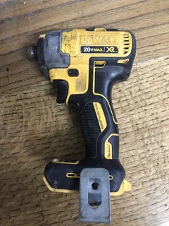 20v Dewalt Impact Dcf887b For Parts Or Repair Only Lot 477