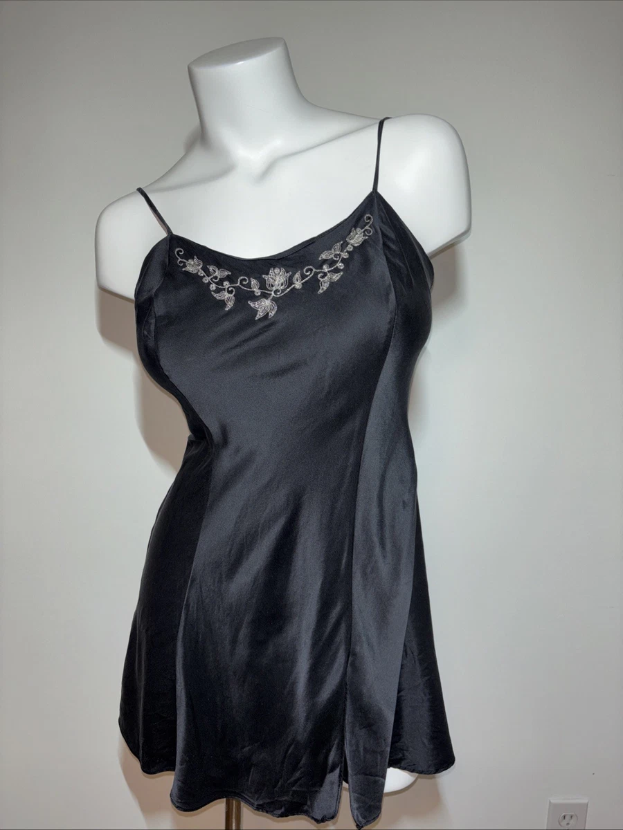 black silk dressing gown victoria's secret Victoria's Secret Satin & Lace Trim Robe Black (M/L)