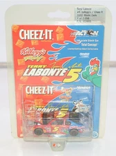 Terry Labonte #5 2002 Limited Edition 1/64 Cheez-it Nascar Diecast 1 Of 7056 NEW
