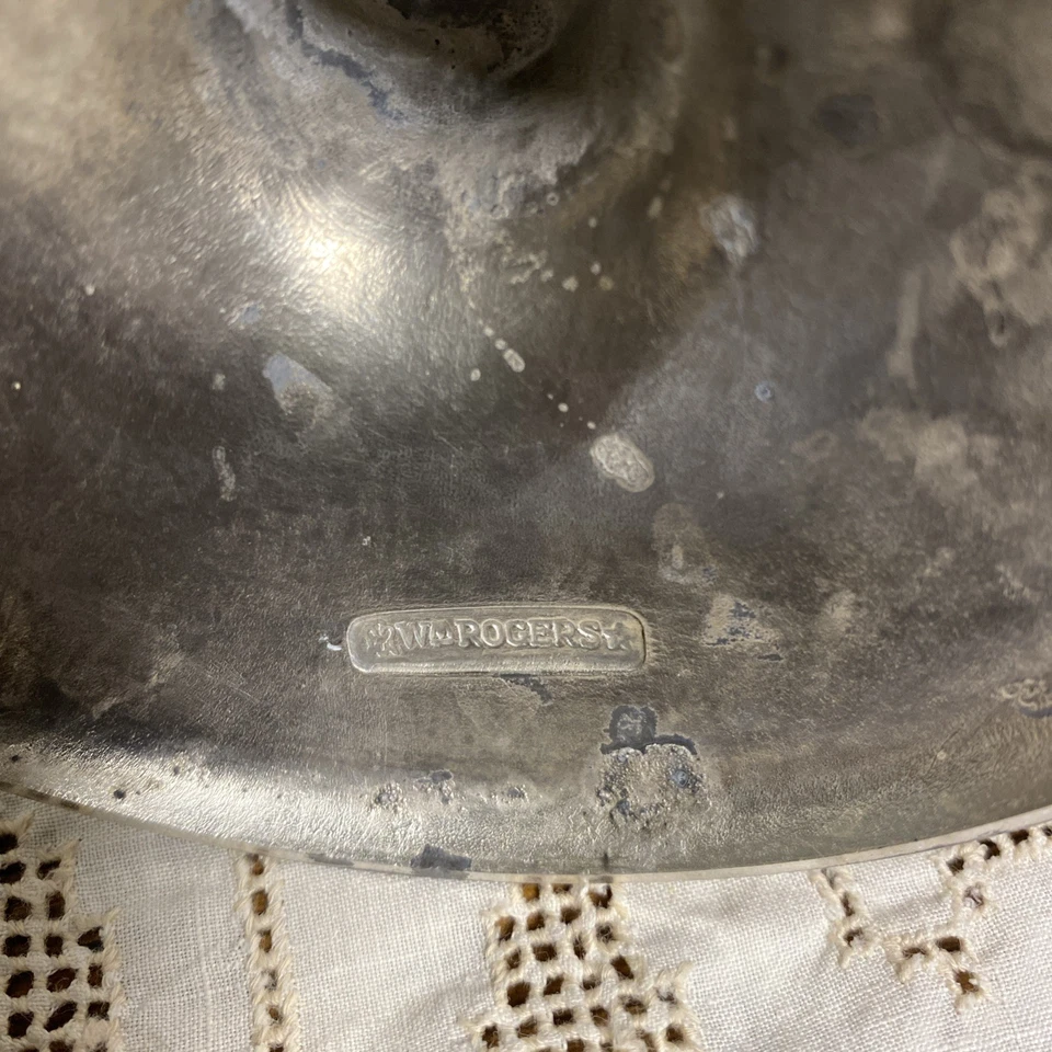 Vtg WM Rogers Silverplate Twisted Arm Candelabra 9.5” Tall - Image 4 of 4