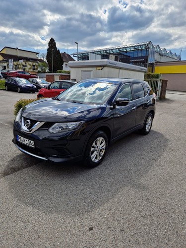 Nissan X-Trail T32 (Baujahr 2014) - Bild 11 von 12