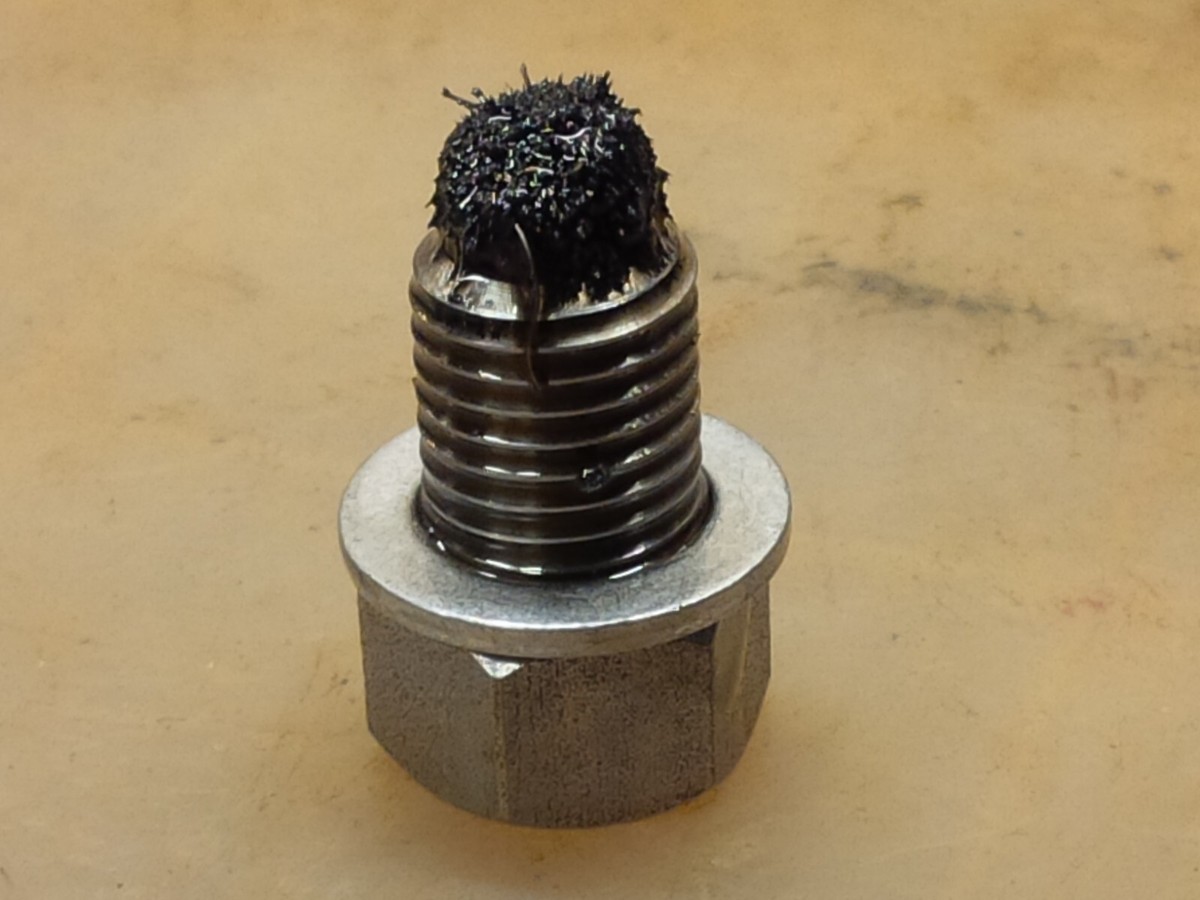14mm 1.5 MAGNETIC OIL DRAIN PLUG 2000-2004 Kawasaki ZX-12R