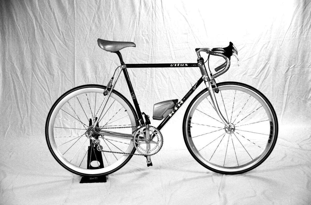 Vitus 992 - Fourche Avant Aluminium Ancien Stock - Neuve Avec Défauts