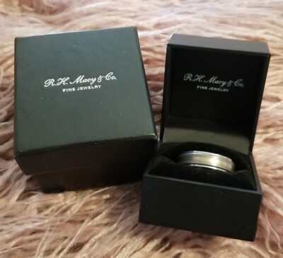 Macy's Mens Triton Tungsten Carbide wedding ring size 11