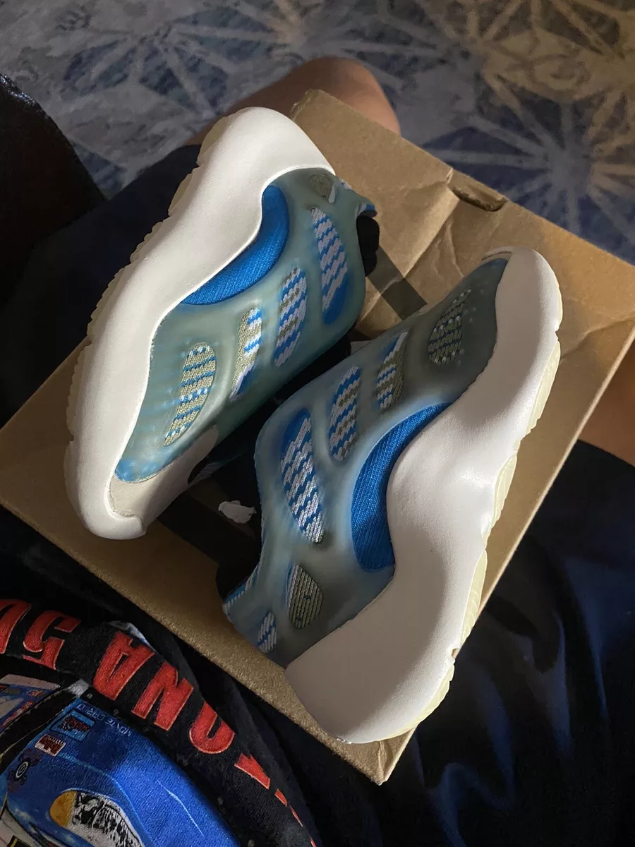 Yeezy 700 cheap toddler size