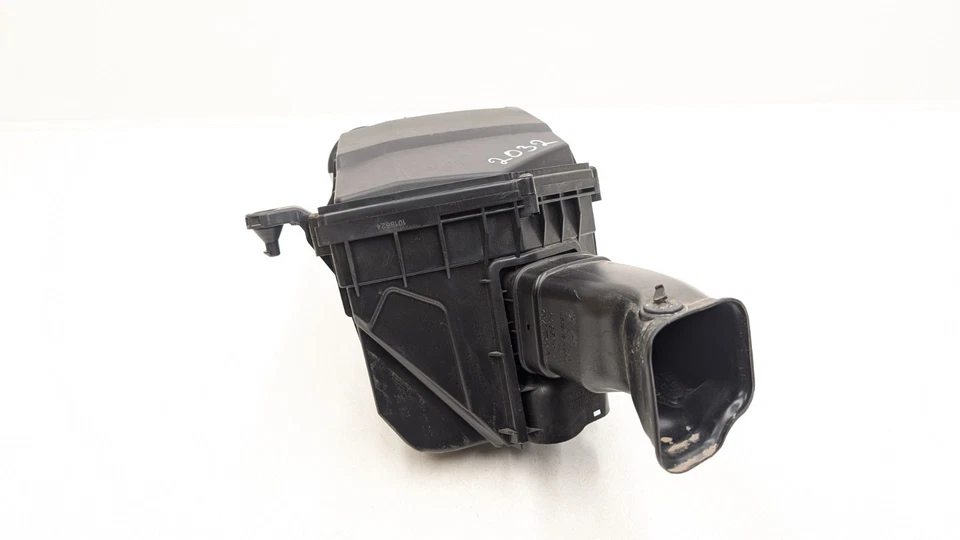 CAJA FILTRO AIRE VOLVO XC60 MK2 CARCASA 2.0 PHEV 31370229 2024 Foto 4 de 4