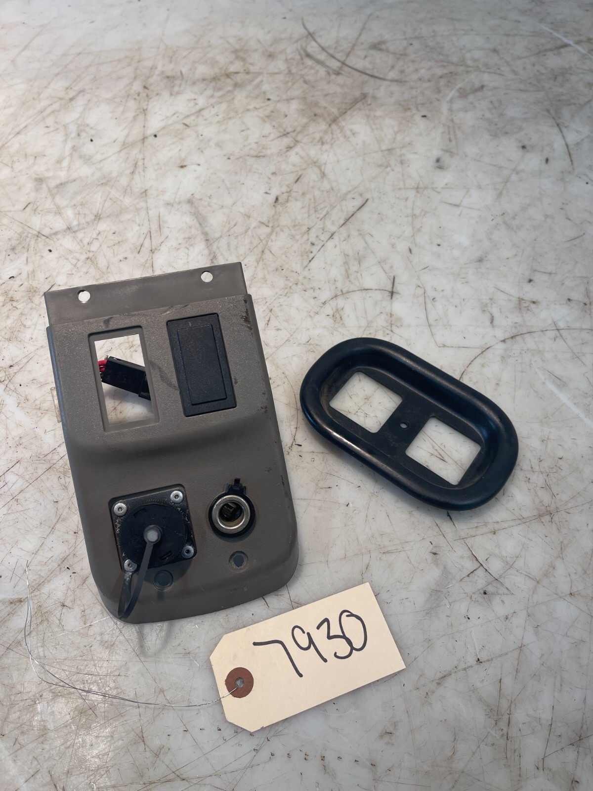 Case IH Patriot 3230 Sprayer Cab Switch Covers 227739A2 | eBay