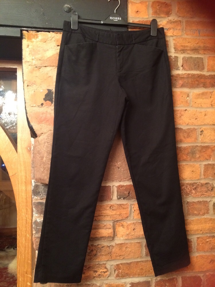 ALTRA DKNY Pantaloni ?