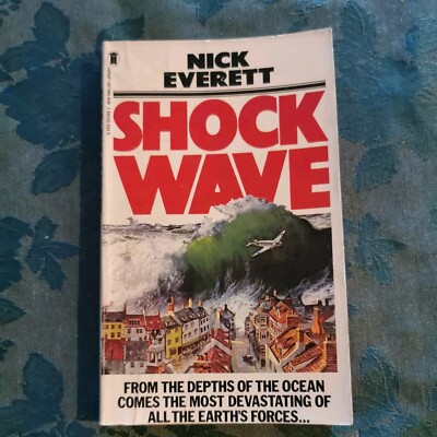 Shock Wave, Everett, Nick, 1981 Good Condition, ISBN 0450050963 Vintage 