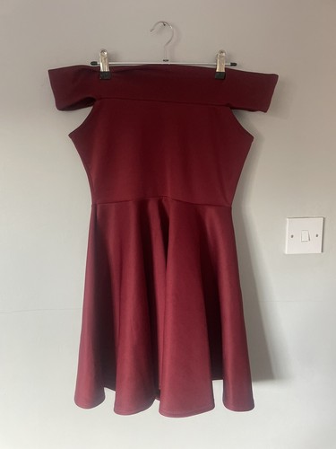 BNWT Boohoo Size UK 12 Burgundy Off Shoulder Dress Stretchy Midi Short Dress - Picture 3 of 13