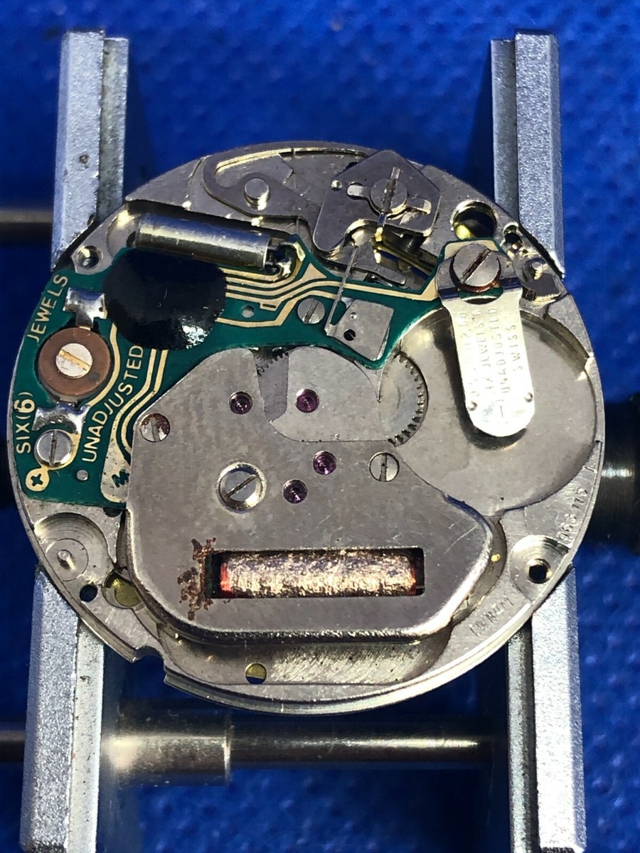 Mouvement Horloger Suisse ESA 961001 – Pour Pièces Ou Restauration