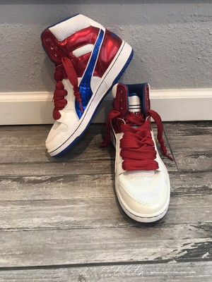 red white blue pumas