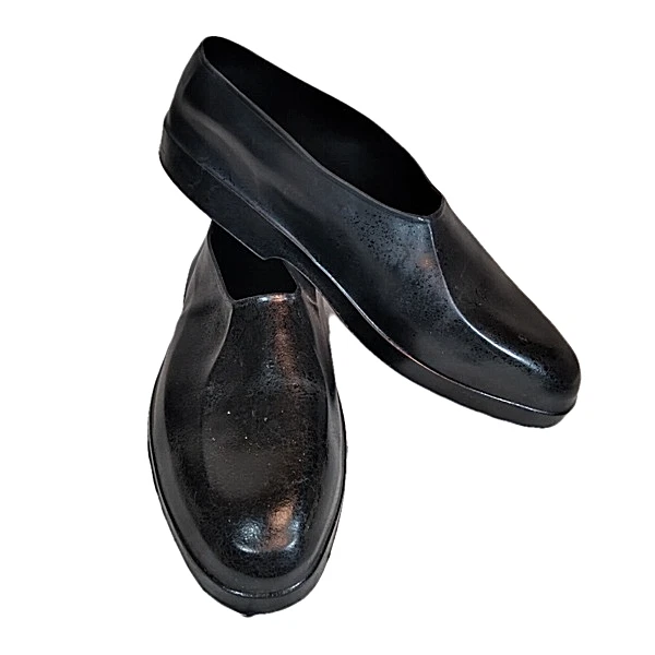 Totes overshoes shop