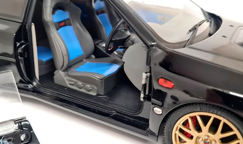 Solido 1/18 Subaru Impreza 22B Black 1998 (DOOR) Diecast model Car - Picture 4 of 13