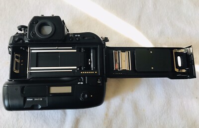 BRACELET BOÎTIER POUR appareil photo reflex argentique 35 mm Nikon F5 final tardif [NEUF] / S/N 322x du JAPON EUR 496,76 - FR