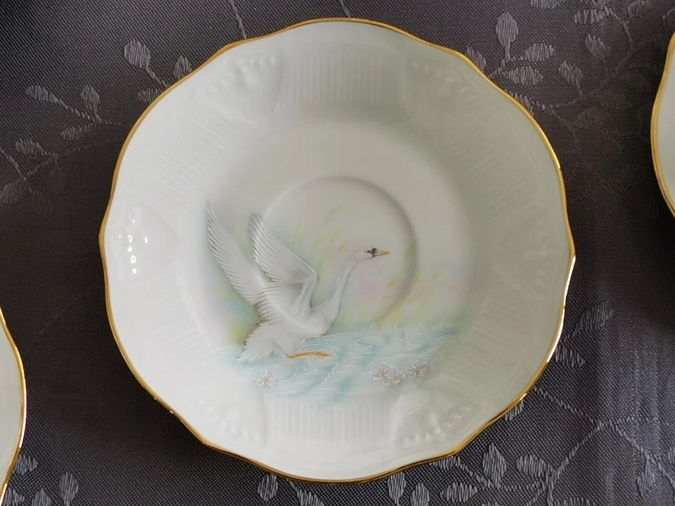 Servicio de café de porcelana Limoges Françoise De St Germain con decoración de cisne Foto 3 de 4