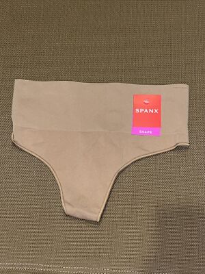 SPANX Everyday Shaping Panties Thong in Naked Sz Small NWT