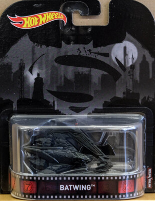 Batwing Batman V Superman Batmobile VS Retro Entertainment 1:64 Hot Wheels DWJ73