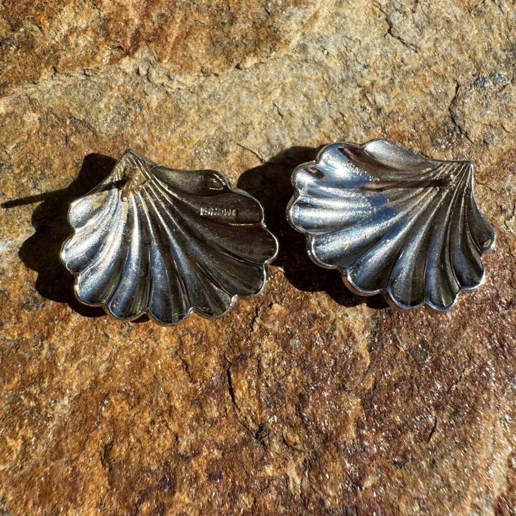 Vintage Silver Shell Earrings Stud - image 3