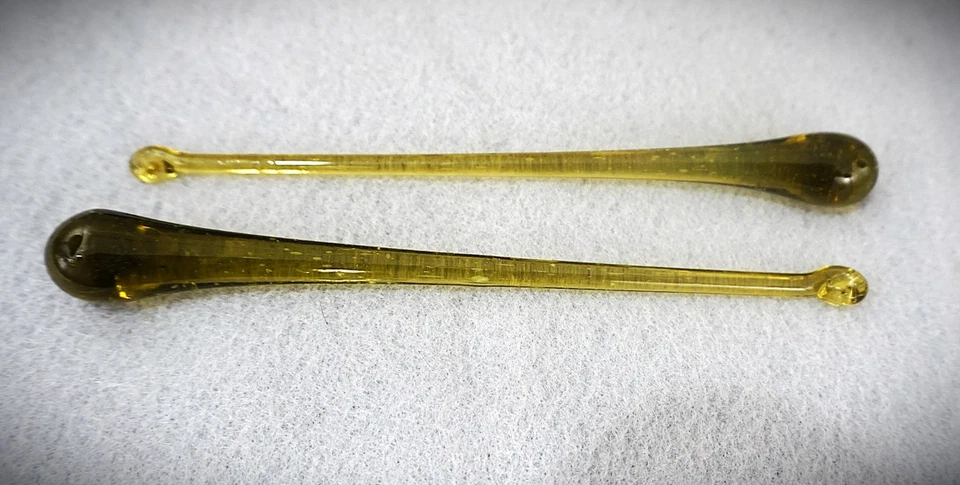 Set Of 50 Vintage Murano Amber/Green Teardrop Chandelier Prisms / Ornaments 5.5" - Image 2 of 4