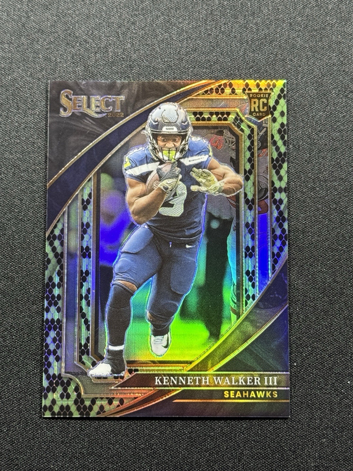 2022 Panini Select Kenneth Walker III 388 Suite Level Green Black Snakeskin /2