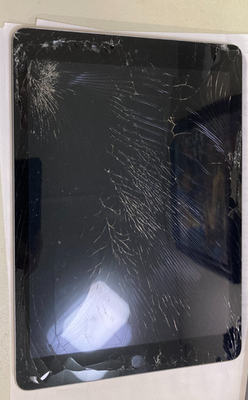 Apple A1893 iPad 6th Generation Wi-Fi 128GB 9.7