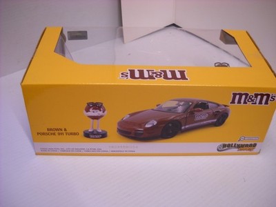 Jada M&M's Brown & Porsche 911 Turbo M & M's 1:24 Die Cast Car