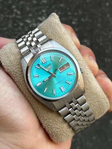 Vintage Seiko 5 Automatic Day/Date Mens