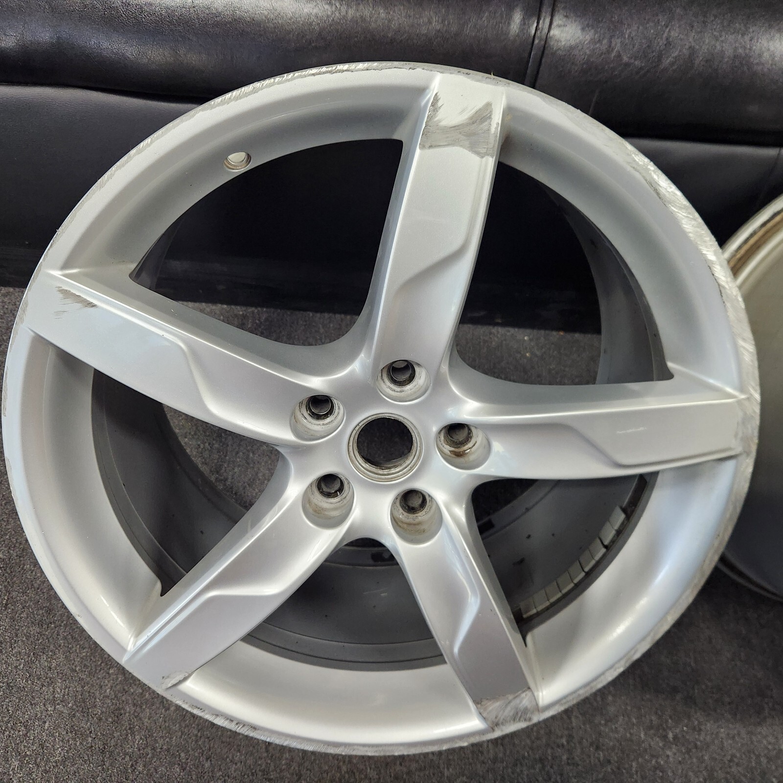 FERRARI REAR RIMS 10 BY 19 INCH SILVER OEM #291342
