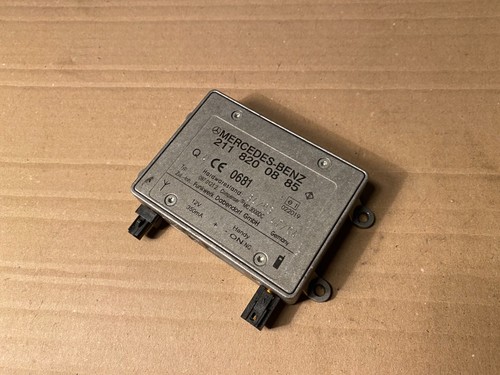 Mercedes W211 W209 E-Klasse Steuergerät Antenne Antennenverstärker 2118200885