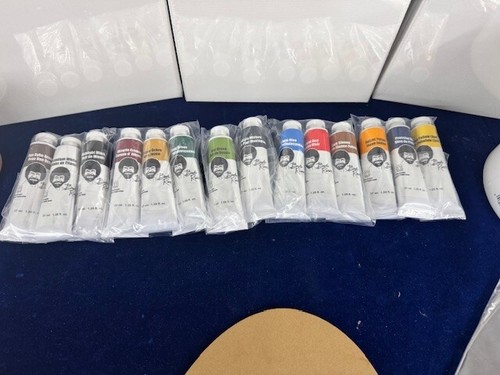 Bob Ross painting supplies lot (Sold as Pictued) - Imagen 3 de 5