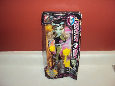 MONSTER HIGH FRANKIE STEIN FREAKY FUSION 2014 MATTEL SEALED VERY WORN BOX
