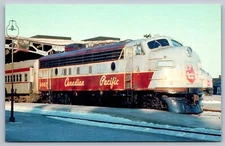 Postcard Canadian Pacific Diesels EMD FP7 #4067 Passenger Train VTG   G12